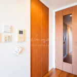 リビングのドアと設備　ロイヤルパークスタワー南千住の室内写真　S60-C7タイプ2LDK